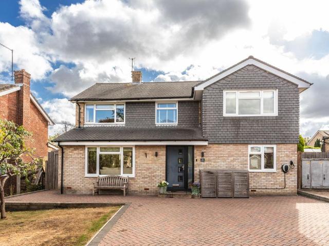 House for sale in Perryfields, West Sussex