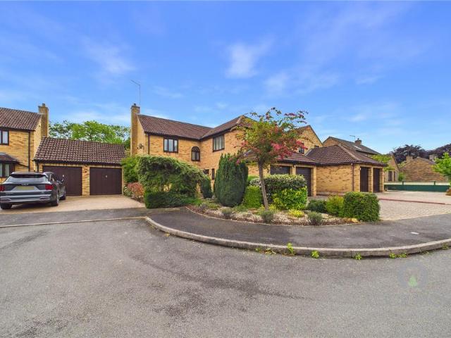 House for sale in New Duston