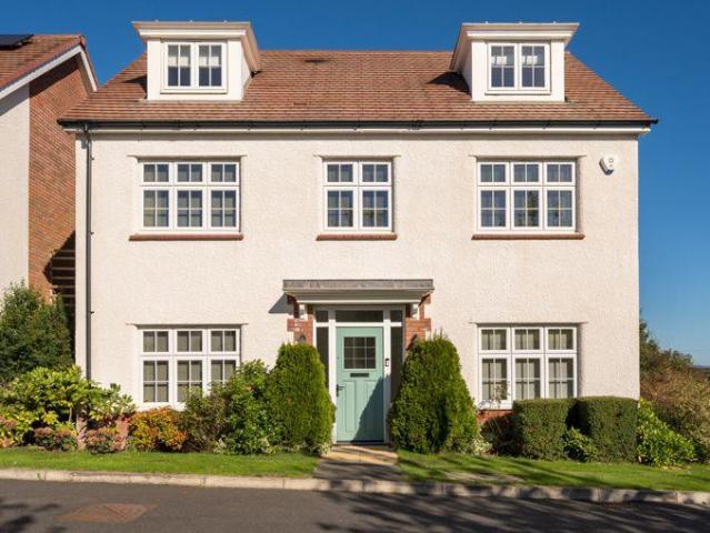 House for sale in Westford, Rockwell Green