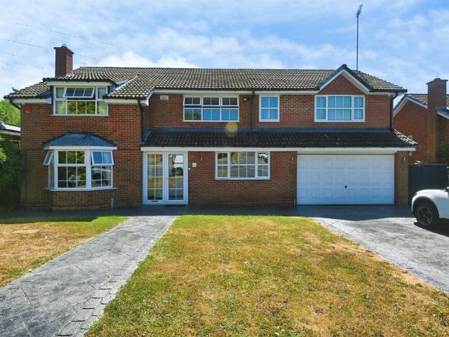 House for sale in Sutton Coldfield, West Midlands