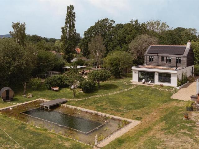 House for sale in Pachesham Park, Surrey