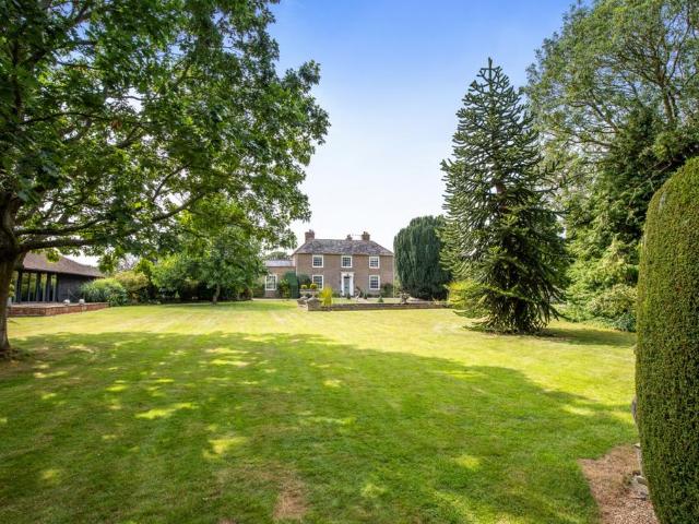 House for sale in Oad Street, Kent