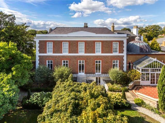 House for sale in Hampton, Greater London