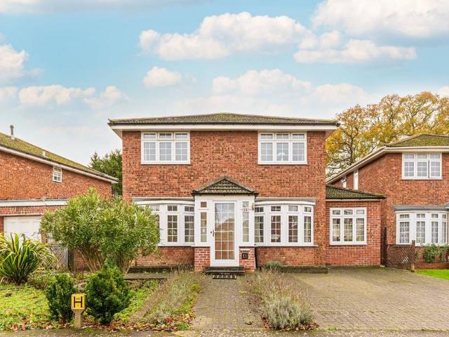 House for sale in New Malden, Greater London