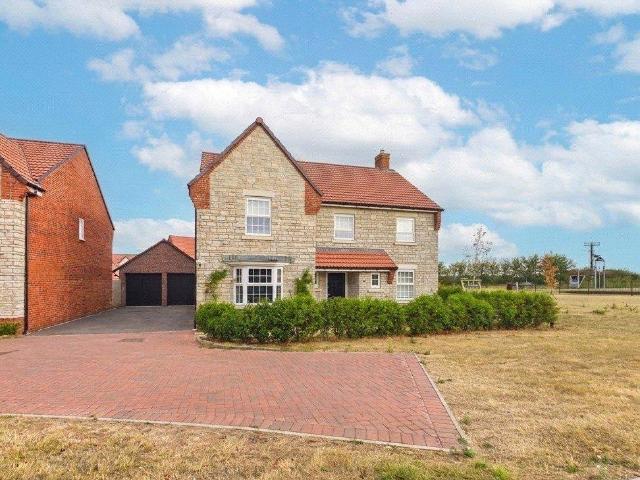 House for sale in Lower Morton