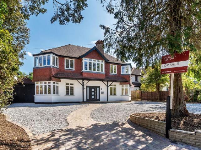 House for sale in Greater London