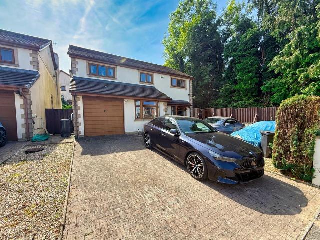 House for sale in Cimla, Neath