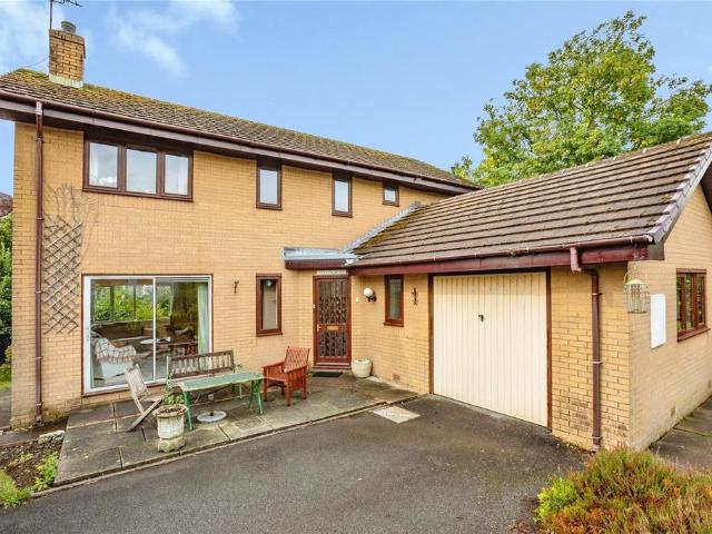 House for sale in Nantyfallen, Bow Street