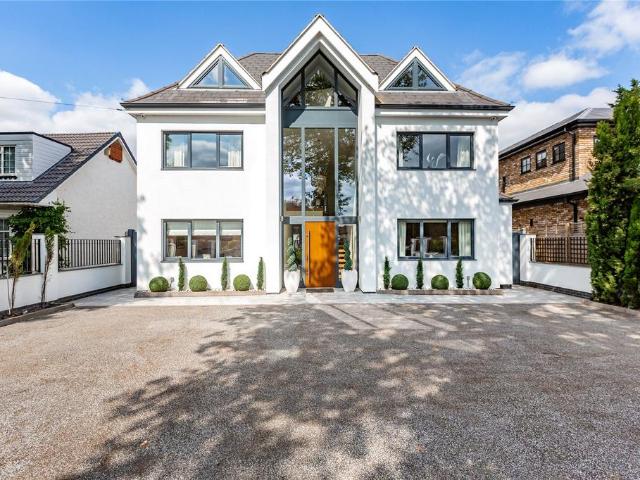 House for sale in Emerson Park, Greater London