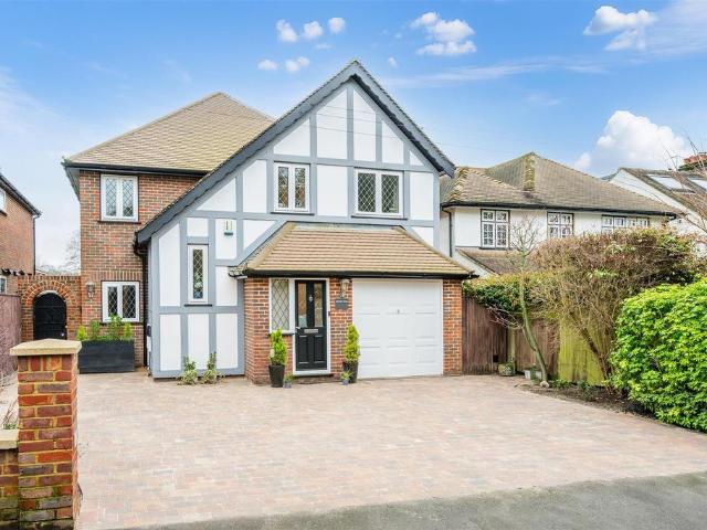 House for sale in Walton On The Hill, Red Hill