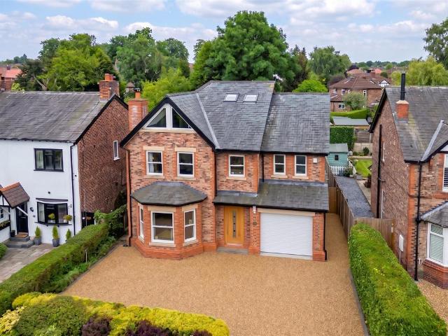 House for sale in Timperley, Trafford Park