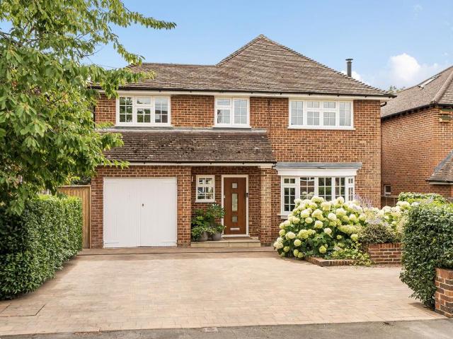 House for sale in Pachesham Park, Surrey