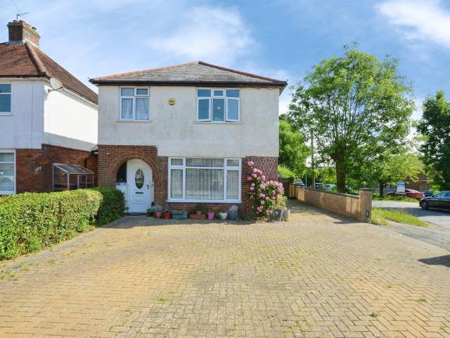 House for sale in Chesham, Chartridge