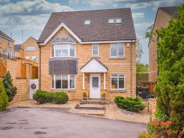 House for sale in Bailiff Bridge, West Yorkshire