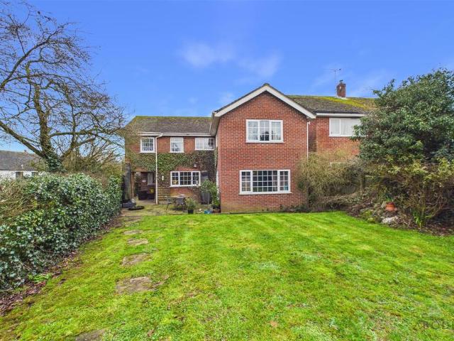 House for sale in Egginton, East Midlands