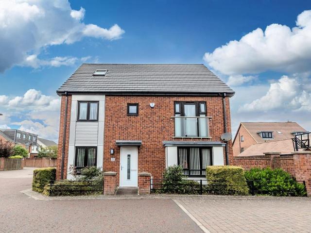House for sale in Coxlodge, Newcastle Upon Tyne