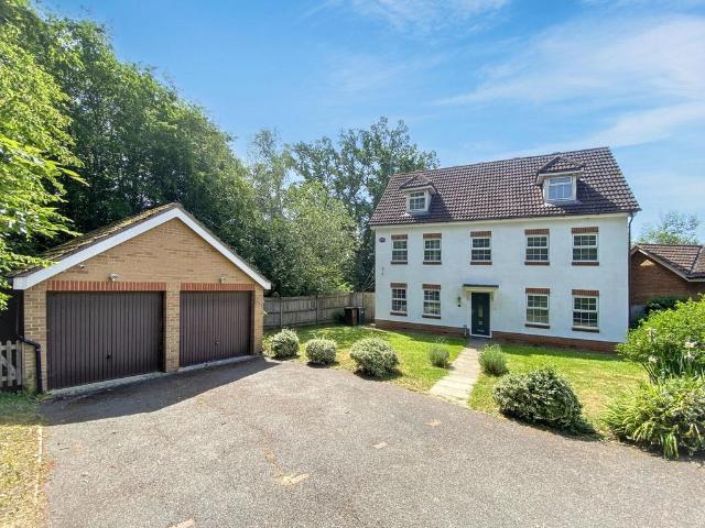 House for sale in Godinton Park, Bridgefield