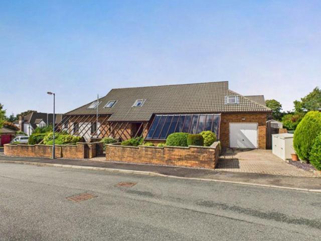House for sale in Cwmffrwd, Wales
