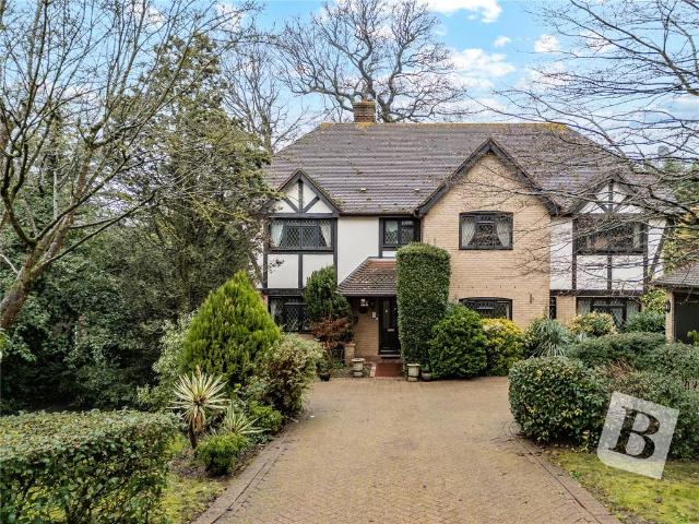 House for sale in Emerson Park, Greater London