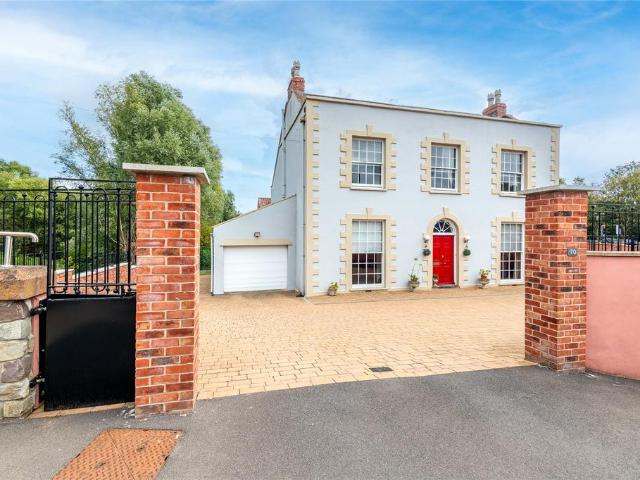 House for sale in Halcon, Taunton