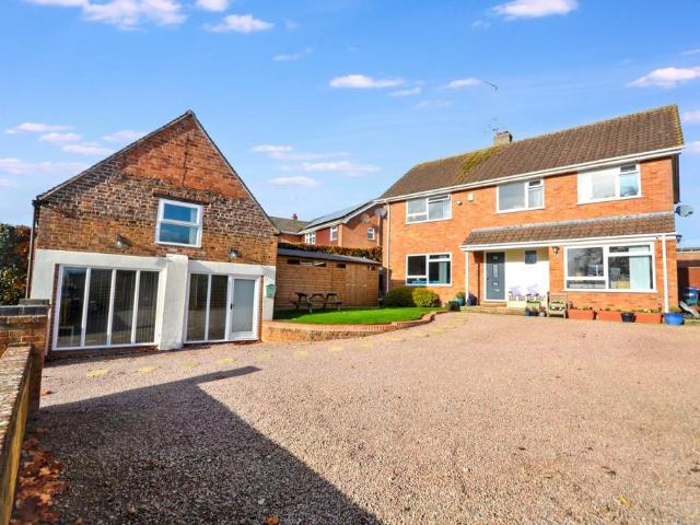 House for sale in Pamington, Gloucestershire