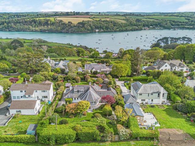 House for sale in Mawnan, Helford Passage