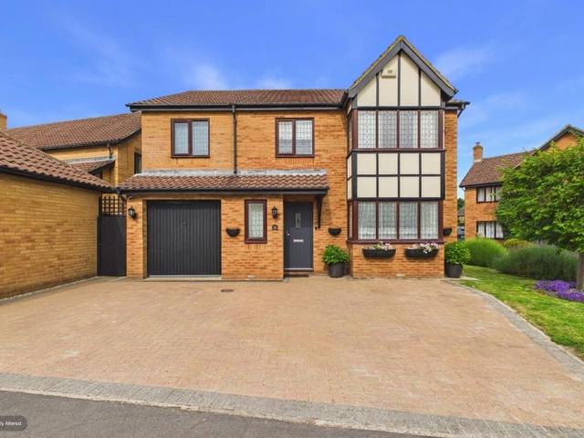 House for sale in Huntingdon