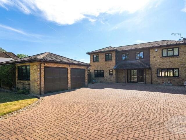 House for sale in Westborough, Surrey
