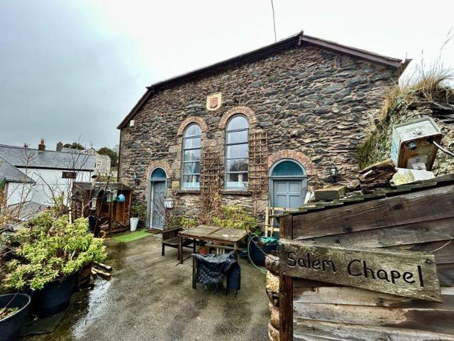 House for sale in Llanfair Talhaiarn, Wales
