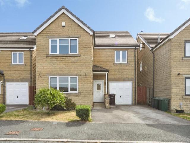 House for sale in Wrose, West Yorkshire