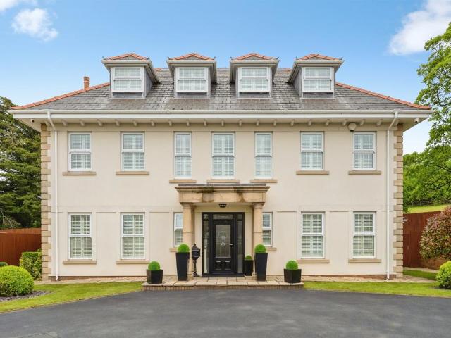 House for sale in Llangennech, Wales