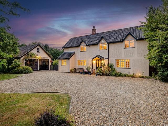 House for sale in Duton Hill, Essex