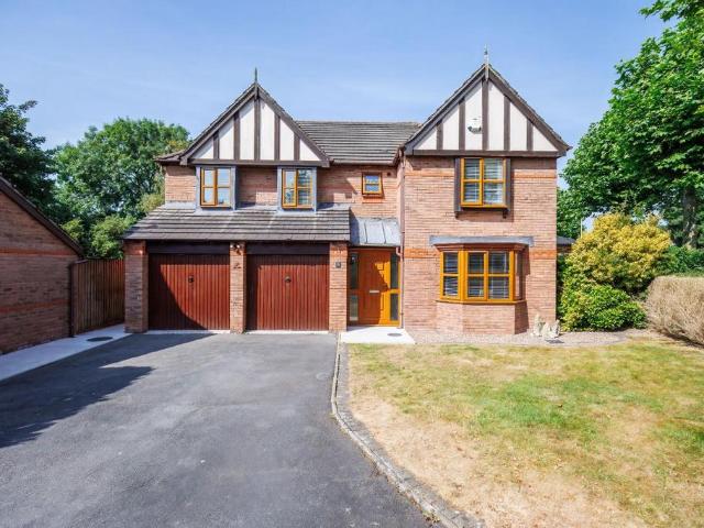 House for sale in Broadlands, Wales