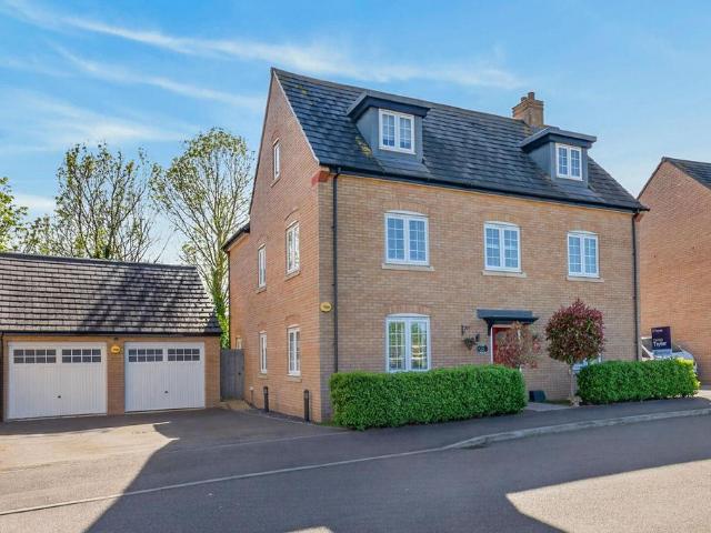 House for sale in Bedford