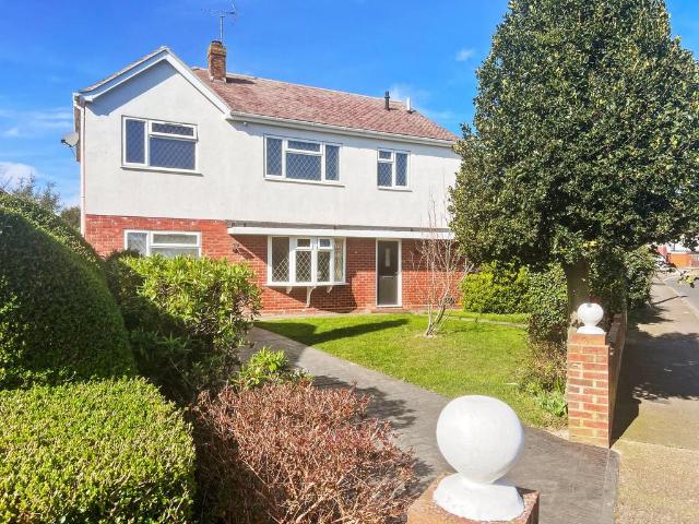 House for sale in Dumpton, Acol