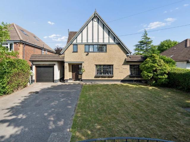 House for sale in Iver, Richings Park