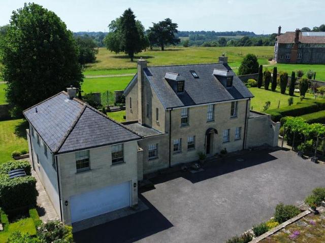 House for sale in Corsham, Hartham