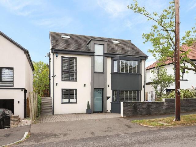 House for sale in Stumperlowe, Fulwood