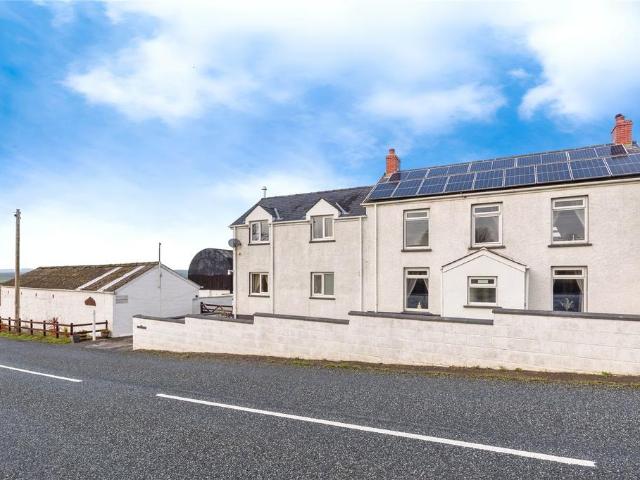 House for sale in Llangynog