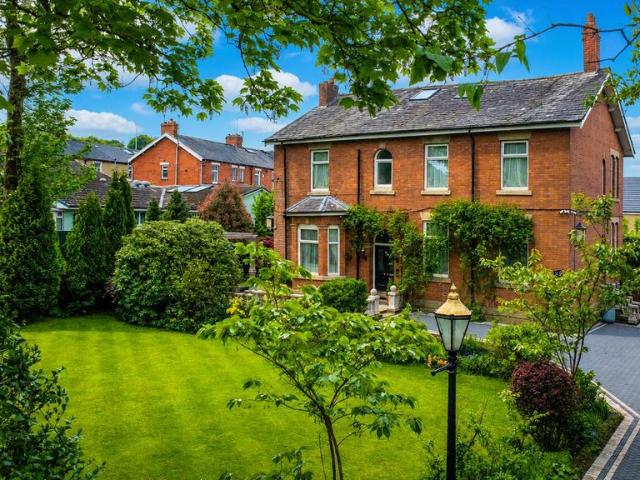 House for sale in Earcroft, Darwen