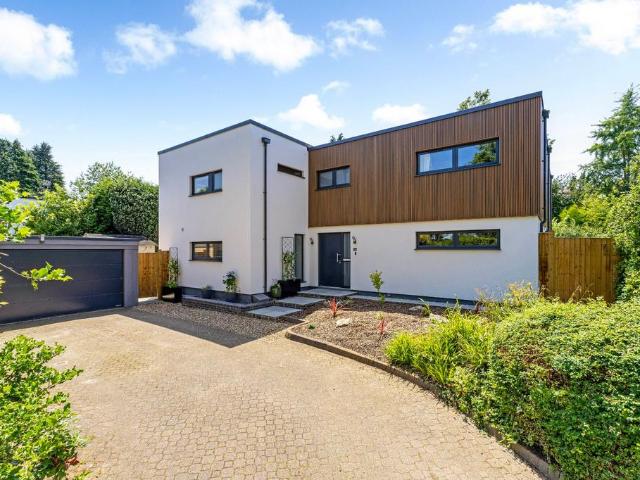 House for sale in Roundwood, Five Acres