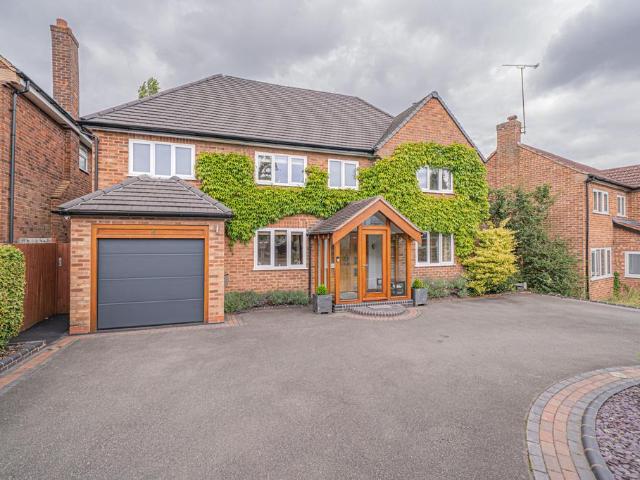 House for sale in Knowle, West Midlands