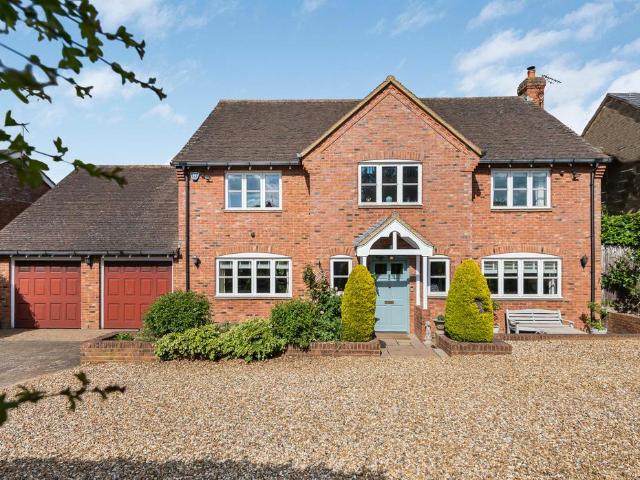House for sale in Pouchen End, Hertfordshire