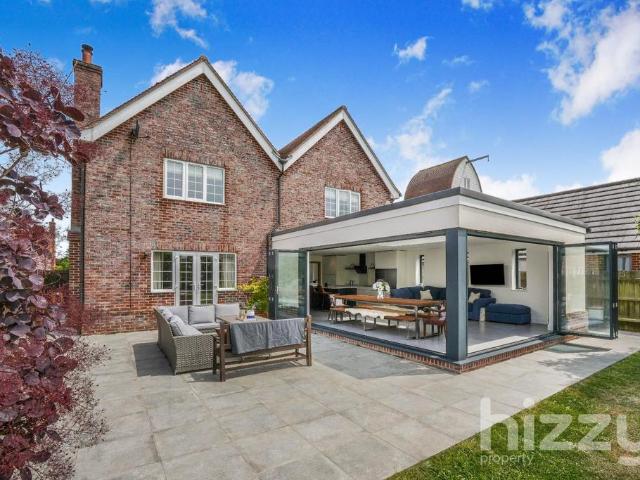 House for sale in Chelmondiston, Suffolk