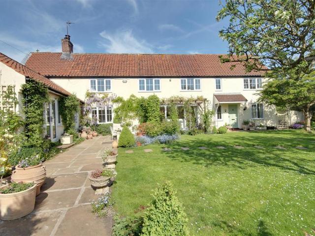House for sale in Ellerker
