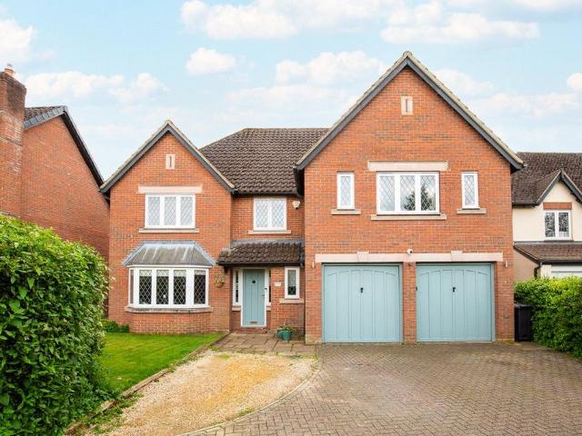 House for sale in Feckenham, City Of Bristol