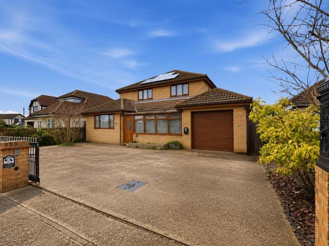 House for sale in Canvey Island