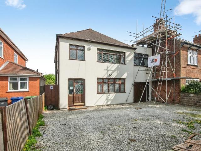 House for sale in Coseley, West Midlands