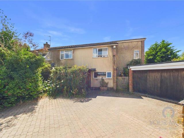 House for sale in Earls Barton