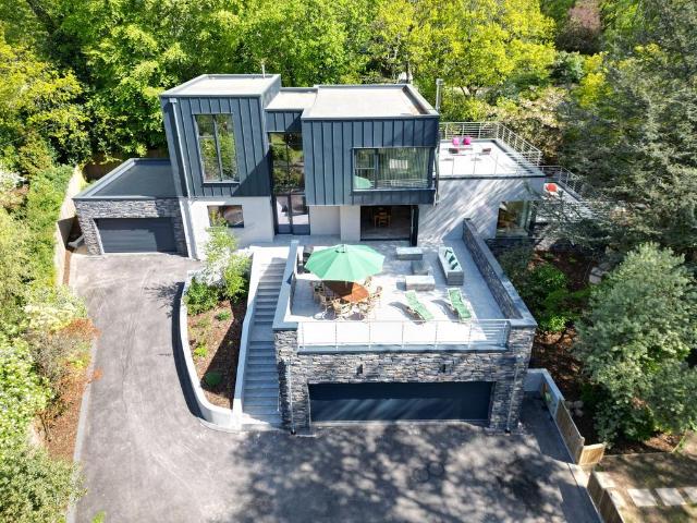 House for sale in West Hill, Budlake